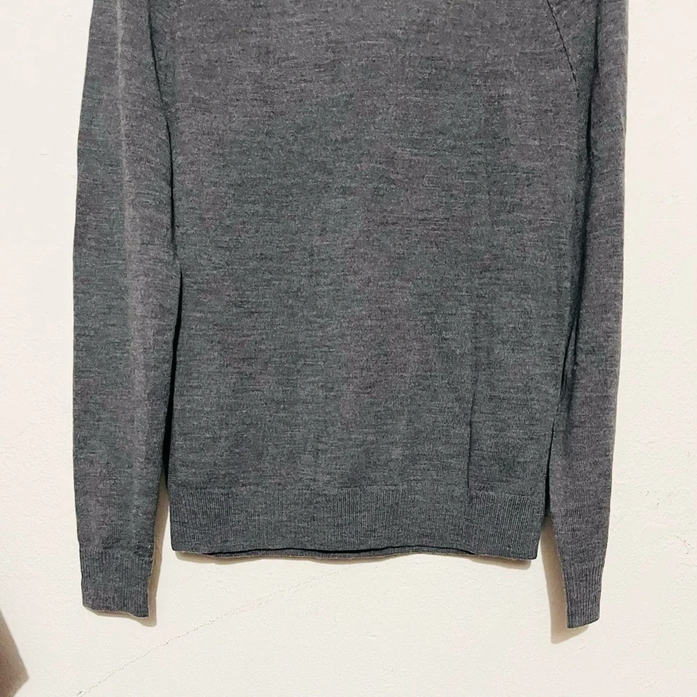 Banana Republic Crewneck Merino Wool Sweater Small Dark Gray Lightweight